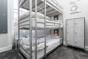 West End Hotel - Hostel