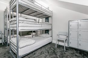 West End Hotel - Hostel