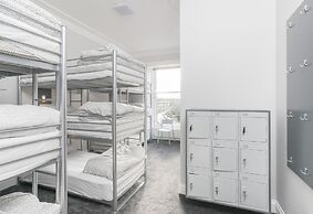 West End Hotel - Hostel