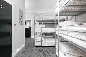 West End Hotel - Hostel