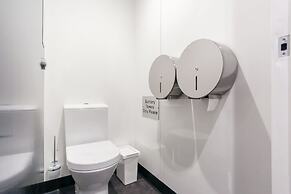 West End Hotel - Hostel