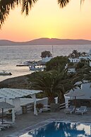 Manoulas Beach Mykonos Resort