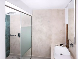 Manoulas Beach Mykonos Resort