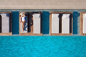 Manoulas Beach Mykonos Resort