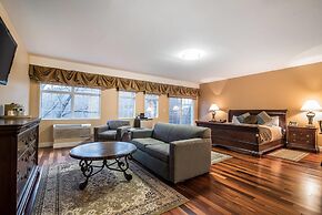 Riverside Hotel, an Ascend Collection Hotel