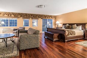 Riverside Hotel, an Ascend Collection Hotel