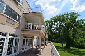 Riverside Hotel, Ascend Hotel Collection