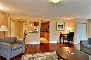 Riverside Hotel, Ascend Hotel Collection