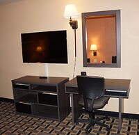 Super 8 by Wyndham Farmers Branch/North Dallas