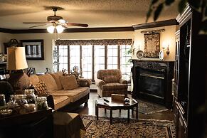 Williamsburg Sampler B & B