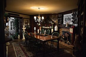 Williamsburg Sampler B & B