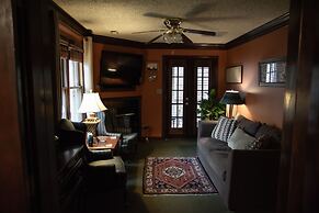 Williamsburg Sampler B & B