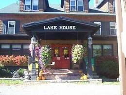 Lake House