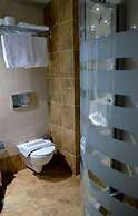 Evia Hotel & Suites