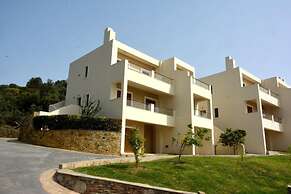 Evia Hotel & Suites