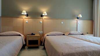 Evia Hotel & Suites