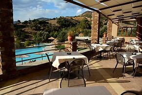 Evia Hotel & Suites