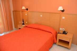 Evia Hotel & Suites