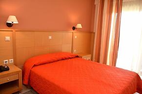 Evia Hotel & Suites