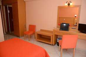 Evia Hotel & Suites