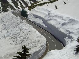 Tsumagoi Prince Hotel