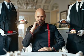 InterContinental Kyiv by IHG