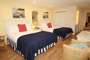 Glen Cove Inn & Suites