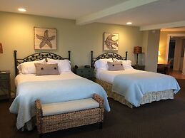 Glen Cove Inn & Suites