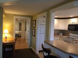 Glen Cove Inn & Suites