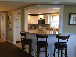 Glen Cove Inn & Suites