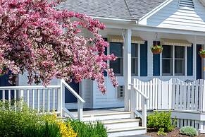 Glen Cove Inn & Suites