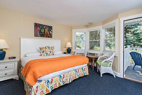 Glen Cove Inn & Suites