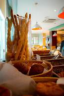 Holiday Inn Dar Es Salaam City Center by IHG