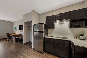 Best Western Plus Bowie Inn & Suites