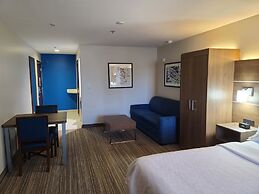 Holiday Inn Express Hotel & Suites Woodland Hills by IHG