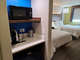 Holiday Inn Express Hotel & Suites Woodland Hills by IHG