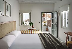 NUMO Mykonos Boutique Resort