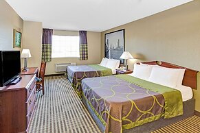 Super 8 by Wyndham Gurnee