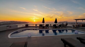 Athermi Suites - Adults Only