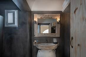 Athermi Suites - Adults Only