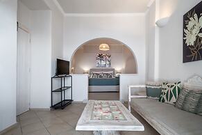 Athermi Suites - Adults Only