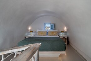 Athermi Suites - Adults Only