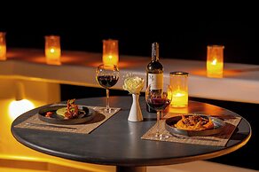 Athermi Suites - Adults Only
