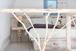 Athermi Suites - Adults Only