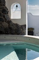 Athermi Suites - Adults Only