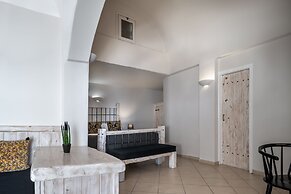 Athermi Suites - Adults Only