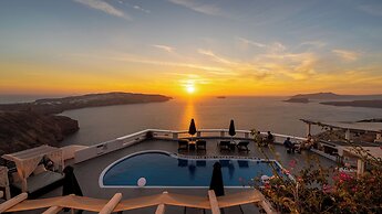 Athermi Suites - Adults Only
