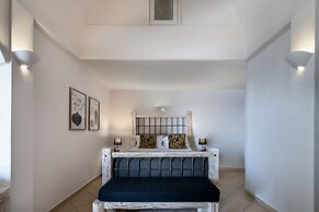 Athermi Suites - Adults Only