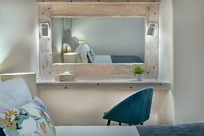 Athermi Suites - Adults Only