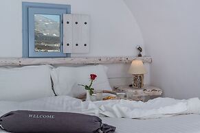 Athermi Suites - Adults Only